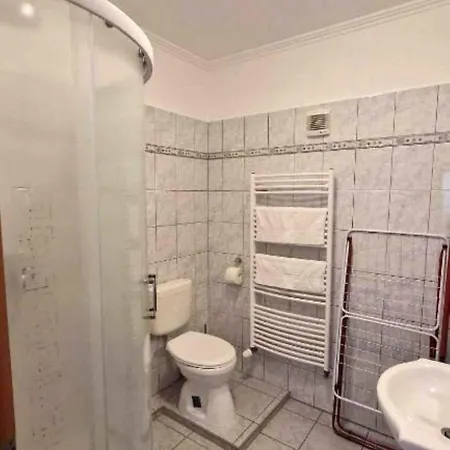With Pool In 58341 Apartman *